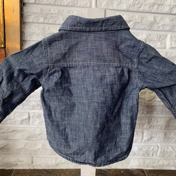 6-12 mos Boys Old Navy Denim Button Up - Picture 2 of 3